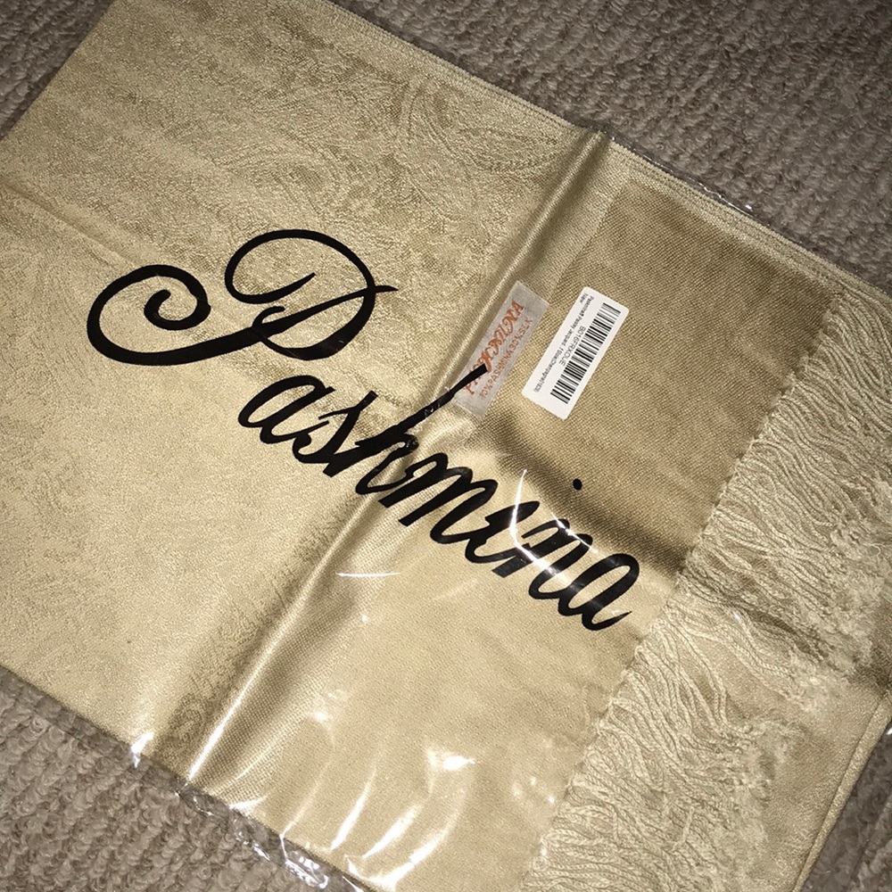 NWT pashmina